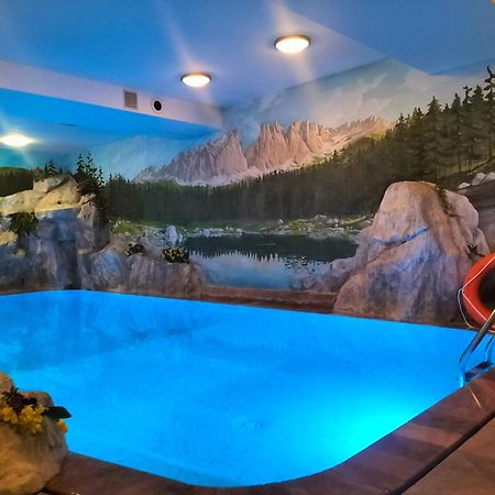 Hotel Vael ヴィーゴ・ディ・ファッサ エクステリア 写真